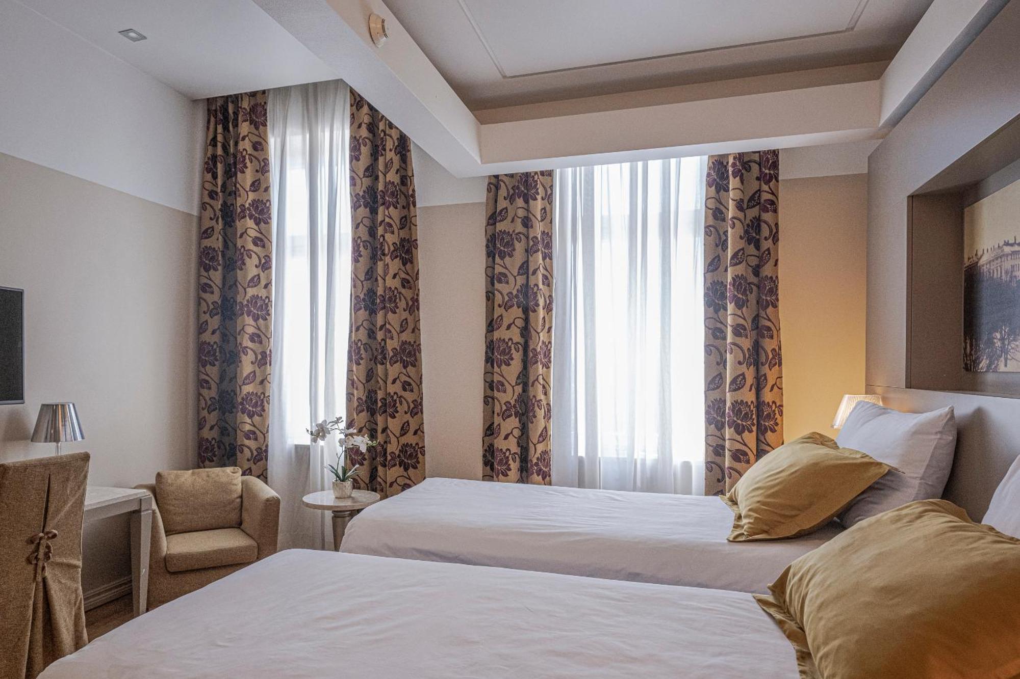 Deluxe Tweepersoonskamer met 2 Aparte Bedden