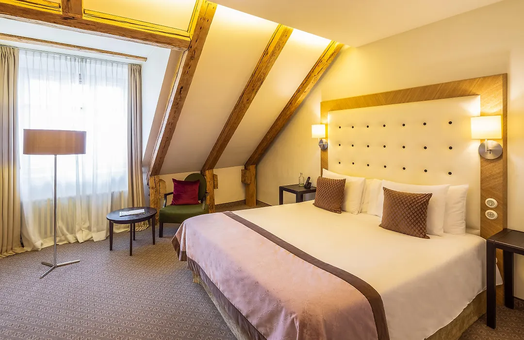 Dome Hotel-1