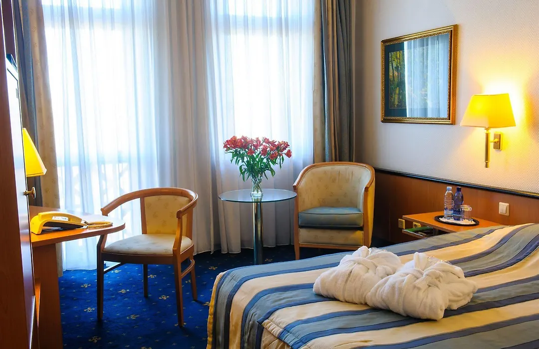 Hotel Roma-1