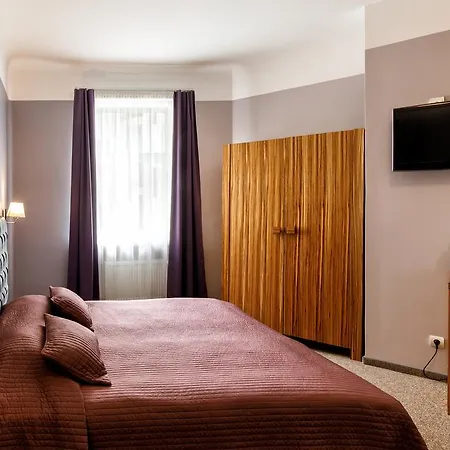 City Hotel Teater-2